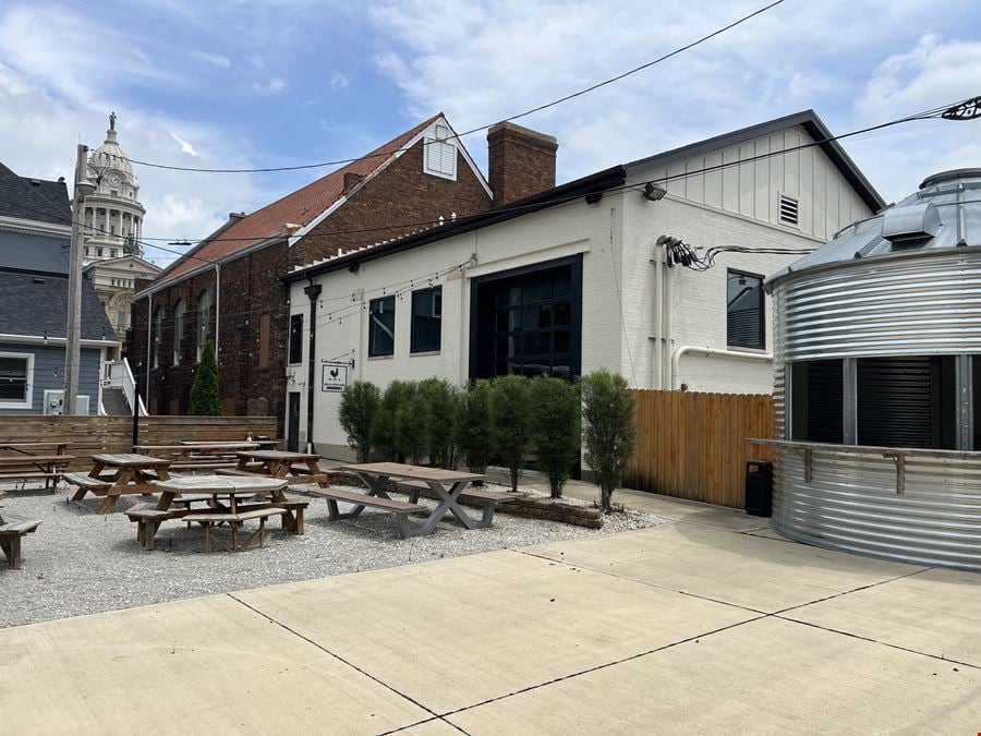 214 W Main St