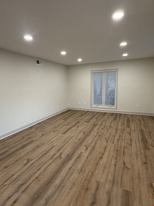 5734 Windsor Drive, Unit 6