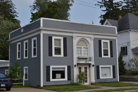 Preview of commercial space at 953 Union St