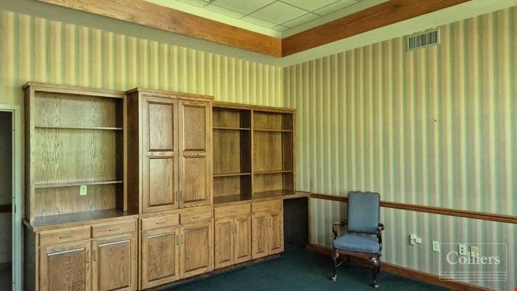 For Lease: Professional Office Space