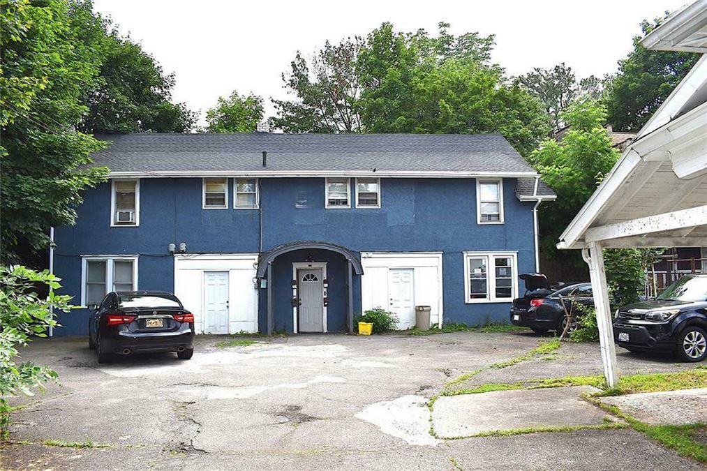 410 1/2 Jackson Avenue