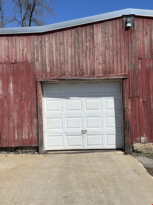 5,841± Warehouse/Showroom for sale