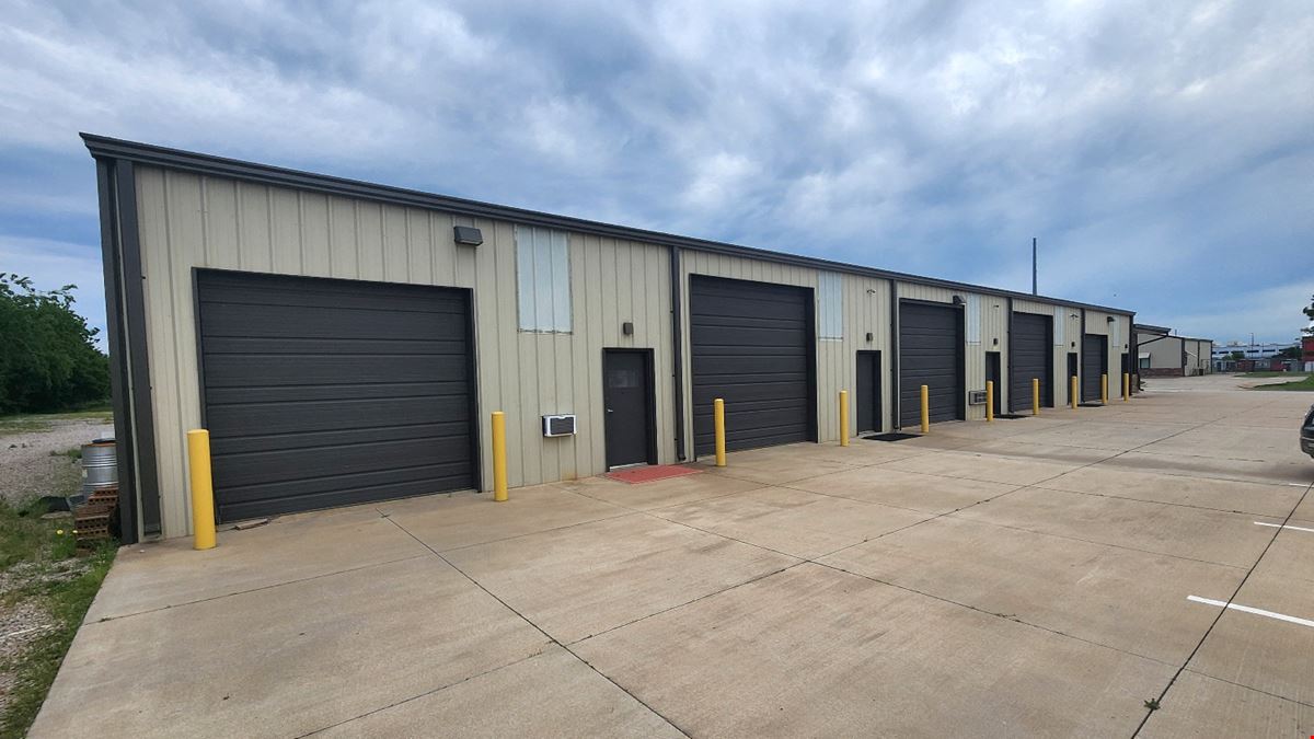 3240 Deskin Dr