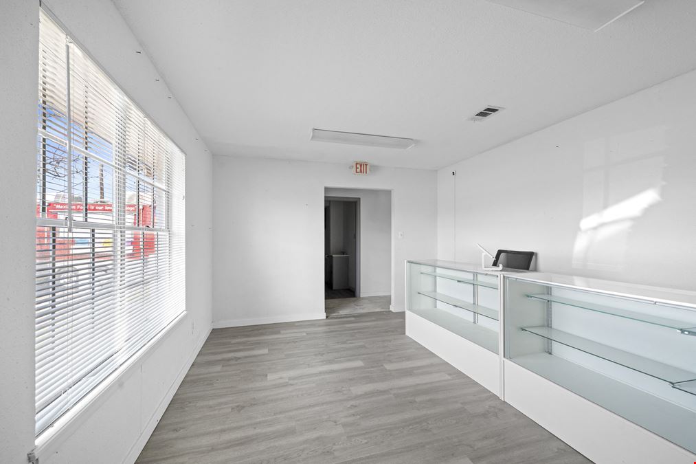 Move-In Ready Office Space for Lease – Prime Rayford Rd Location