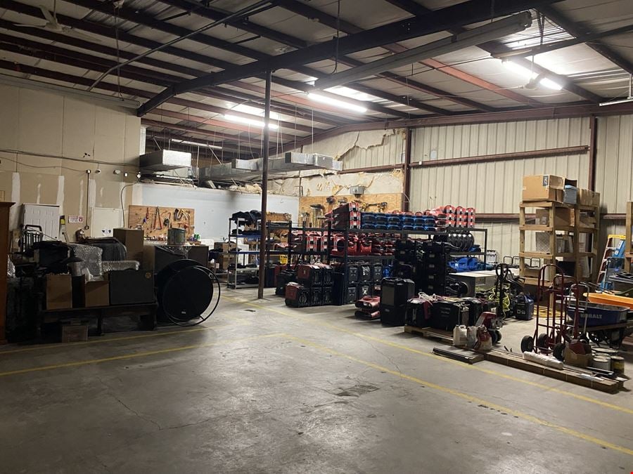 ±14,000 SF Flex Space