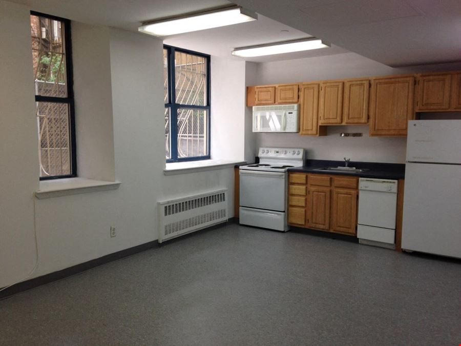 218 W 113th St