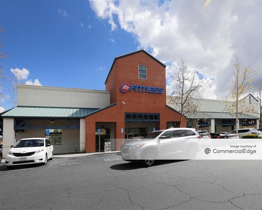 Centre Court Shopping Center