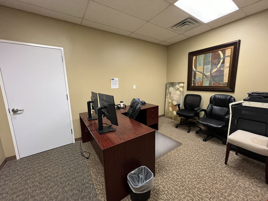 110 N Broadway St #B, La Porte, TX 77571-3457, Harris County