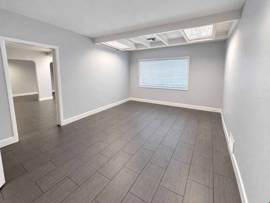 205 E Osborn Rd