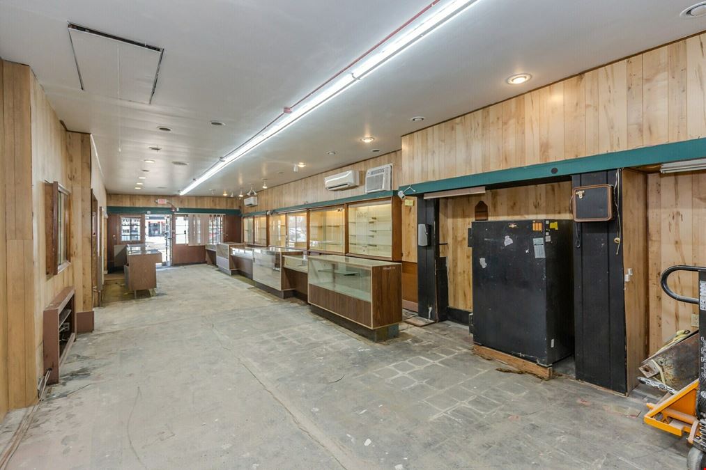 Prime Commercial Property Opportunity in Up-and-Coming Arctic Section