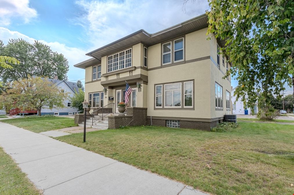 702 S 1st Ave