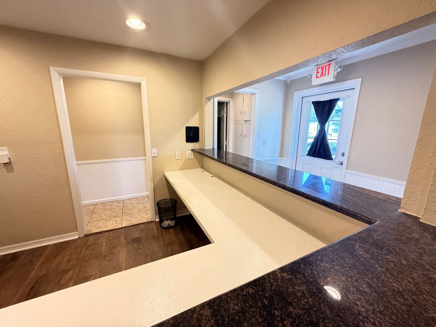  Updated Office Suites + Optional Live/Work Apartment | 4,532 SF | Downtown New Port Richey