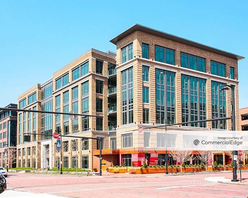 240-290 West Nationwide Blvd