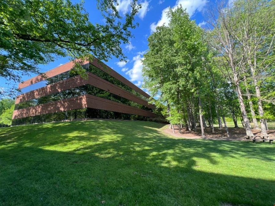 7056 SF 804-Suite 305 Professional Office Space Available in Richmond, VA 23236