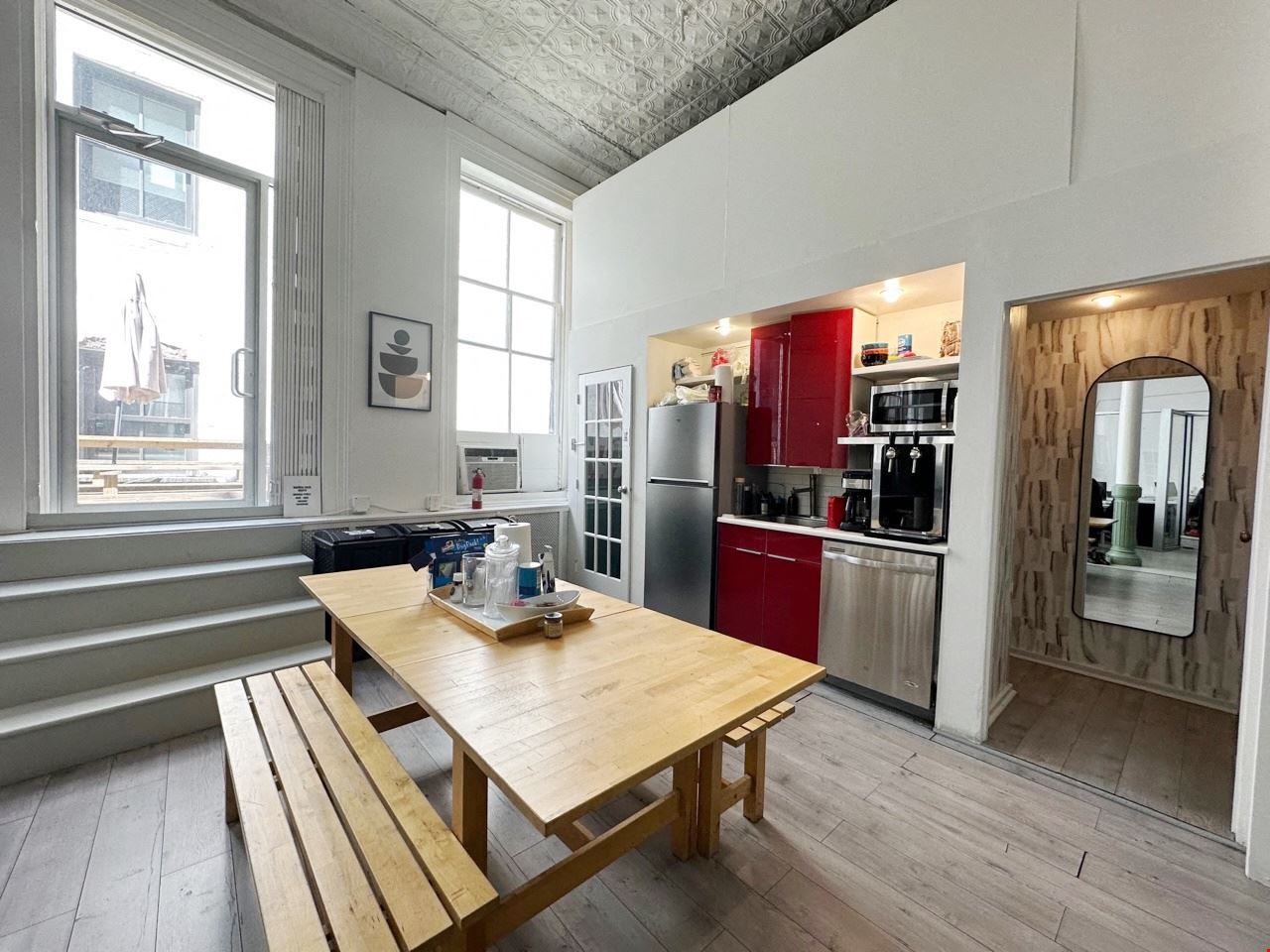 833 Broadway