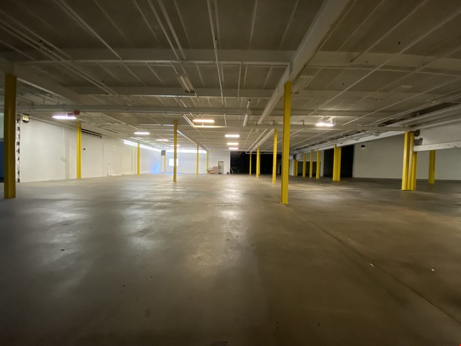 41,235 SF & 30,900 SF Industrial Spaces for Lease
