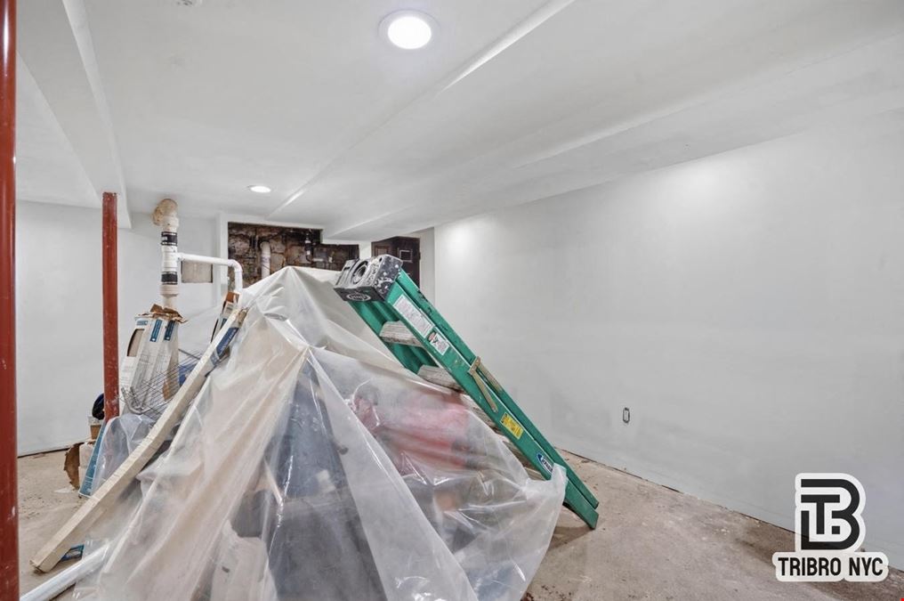 126 Hall St
