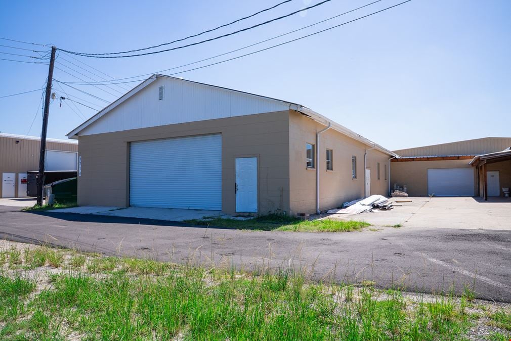 Warehouse on S Combee Rd
