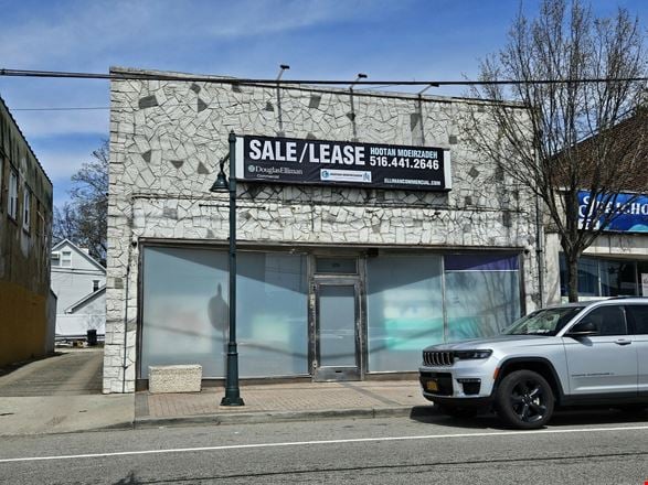 Preview of Retail space for Rent at 176 Jericho Tpke