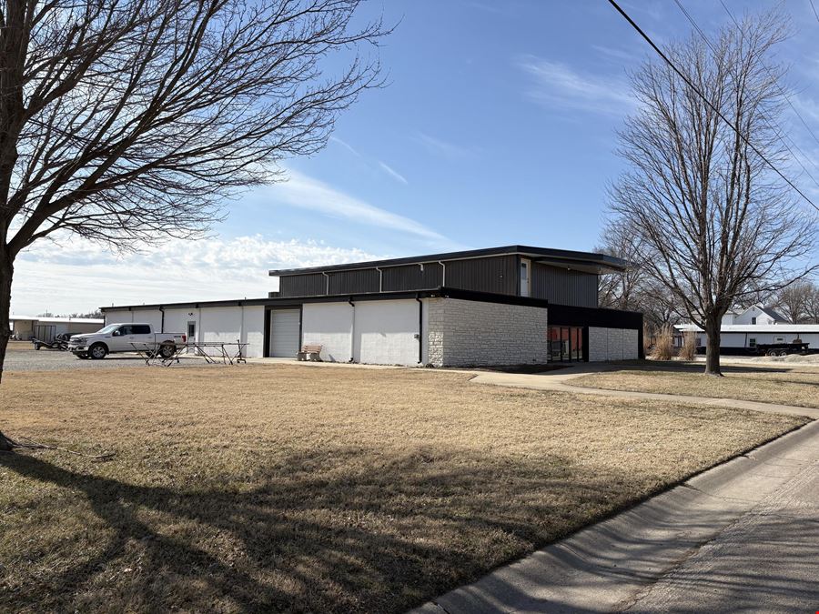 108 SE 6th St