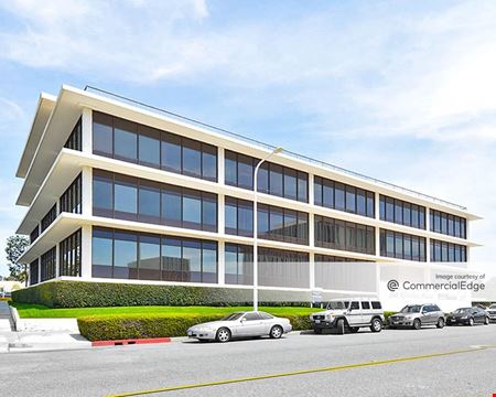 Preview of commercial space at 567 San Nicolas Drive