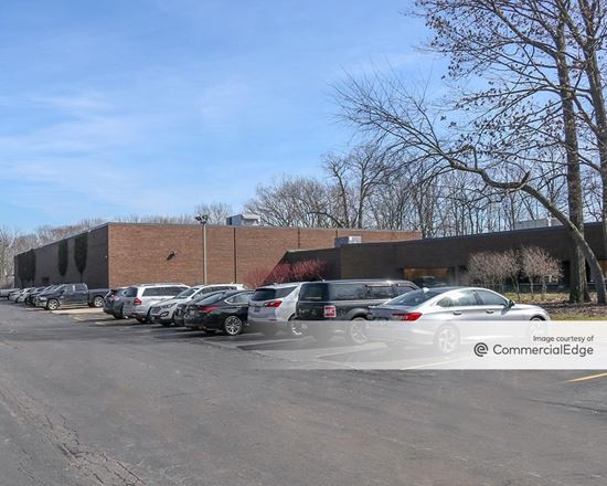Preview of Office space for Rent at 2401 Waukegan Road