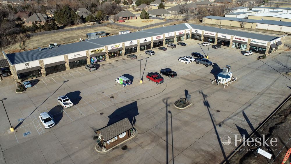 Market at Cedar Lake