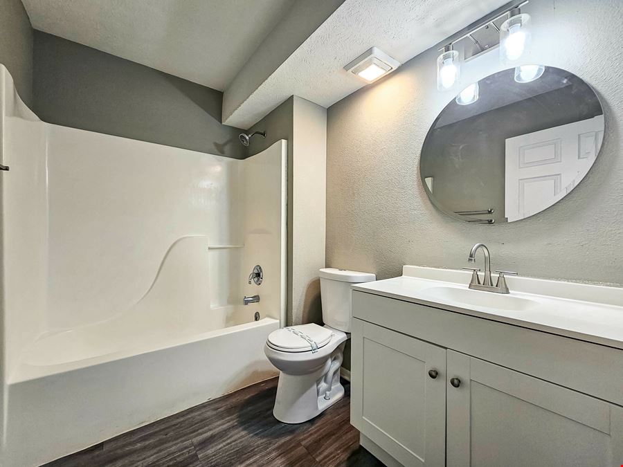 Salt Creek Townhomes