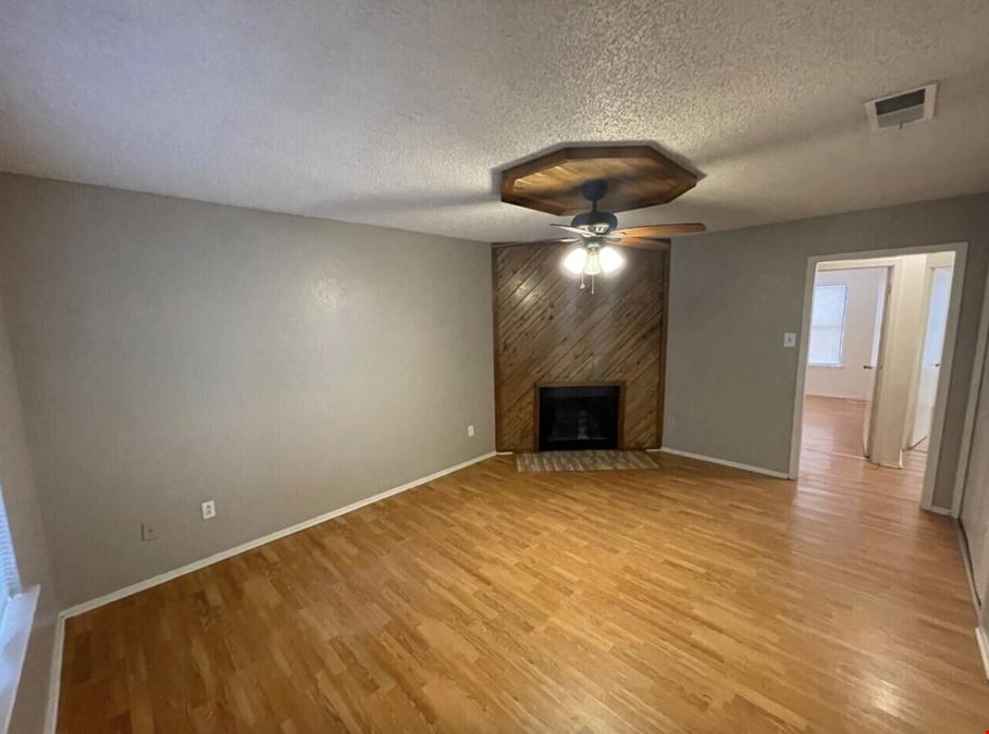 7401 Ave X