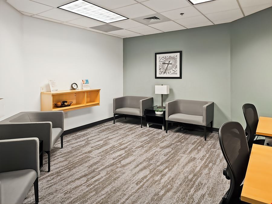 Regus - Burlington - The District