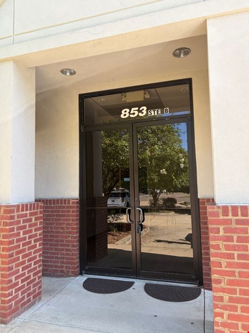 Wilson Dr - Renovated Office Space