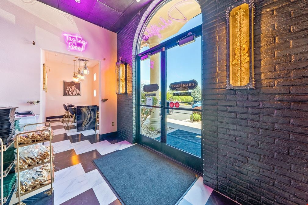 550 W Plumb Ln Suite E