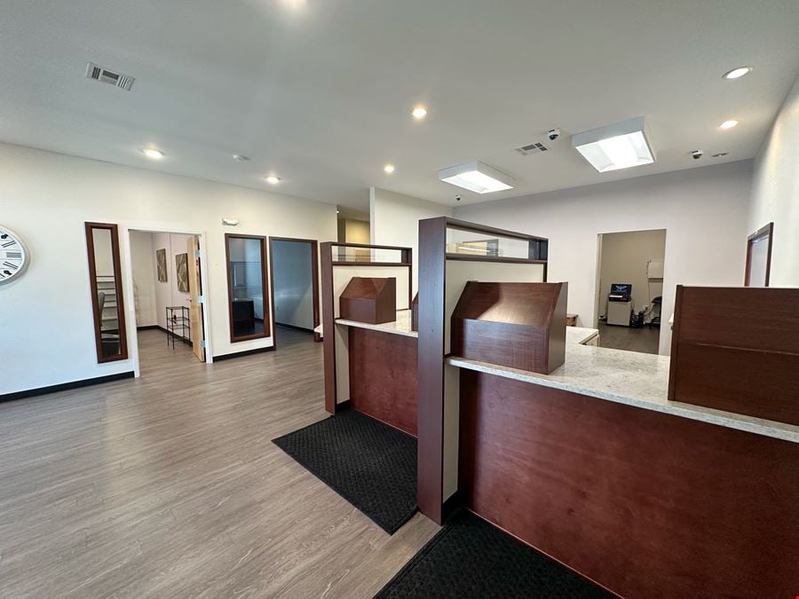 Freestanding Former Bank / Office & Retail