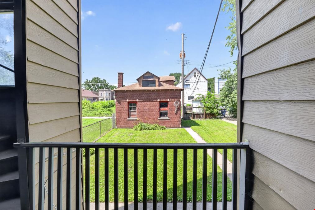 1528 E 74TH PL | 6 Unit Multifamily