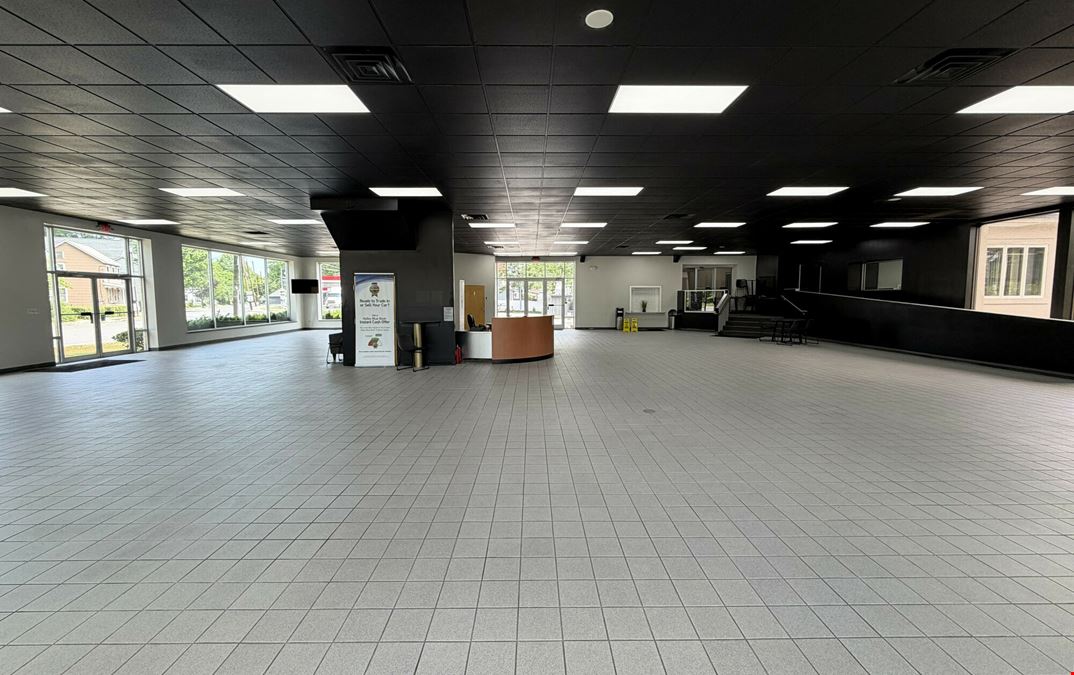 Vehicle Sales or Retail Showroom & Office