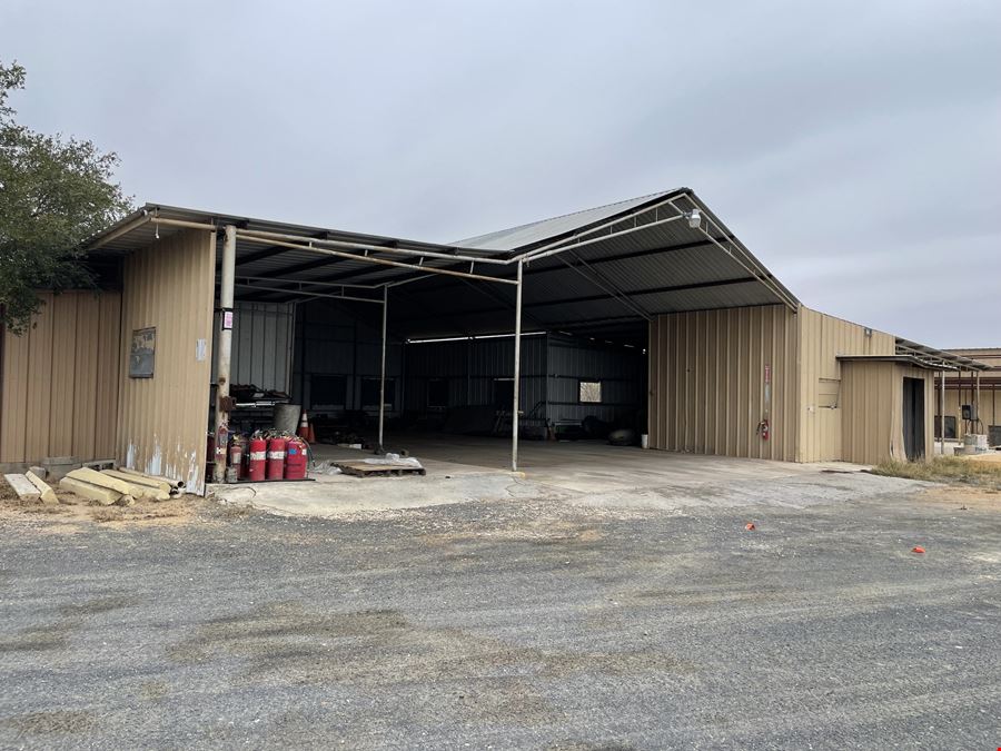 Freestanding Office with Fenced Storage Yard and Canopy Warehouses in Carrizo Springs, TX