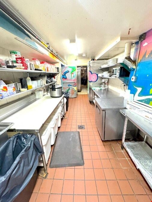 128 Metropolitan Ave