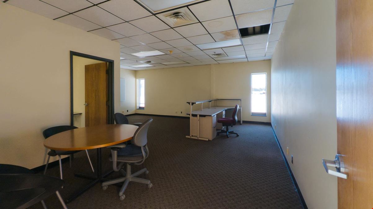 2450 Marion Road SE - Mixed-Use Building For Sale 