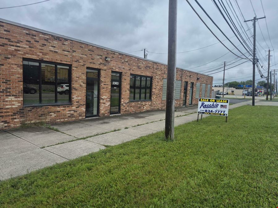 2363 Broadway St - 7,400+/- SF Multipurpose Commercial Building