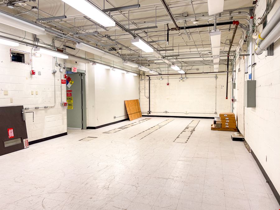 Highly Secure, 100% Climate Controlled Office Warehouse