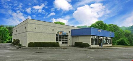 Preview of commercial space at 2960 Knoxville Center Drive