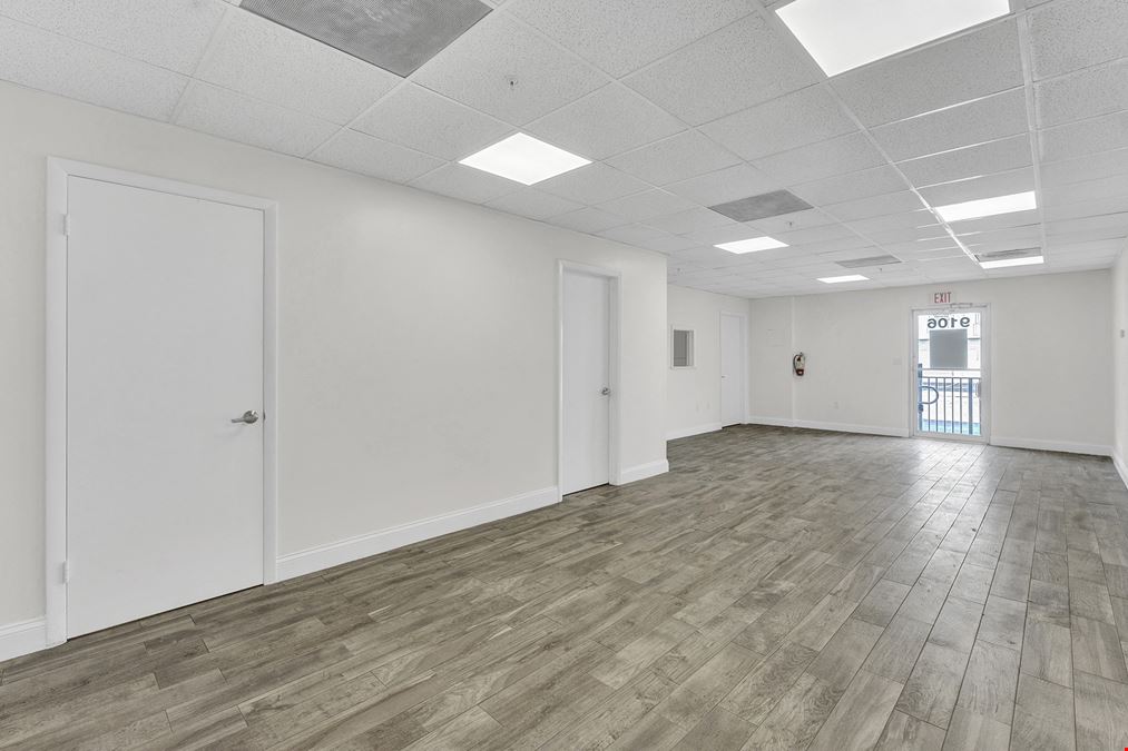 9106 NW 105th Way - 10,000 SF