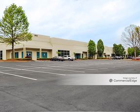 Northmont Business Center - 1965 Evergreen Blvd