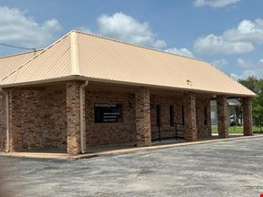 1803 Greenfield Plaza 