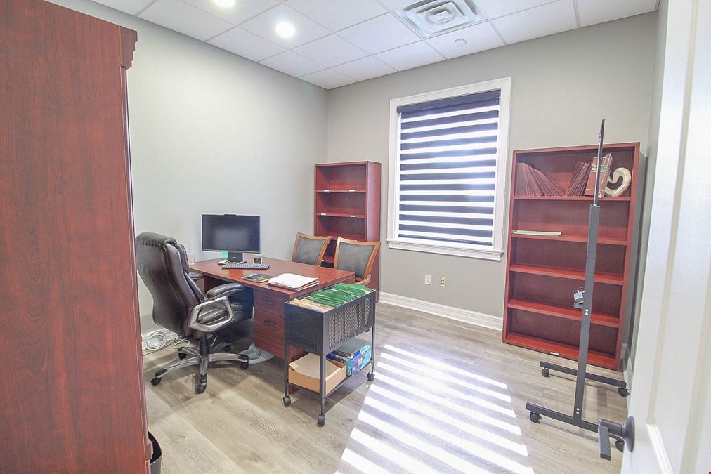 Murdock Professional Center Office Unit B2