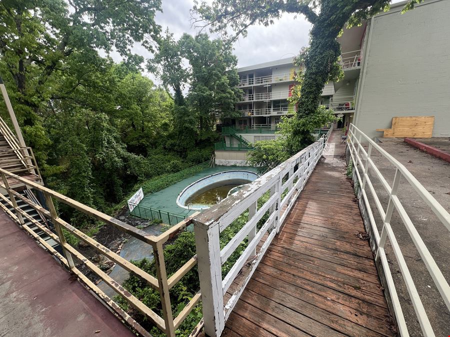 The Ravine Apartments