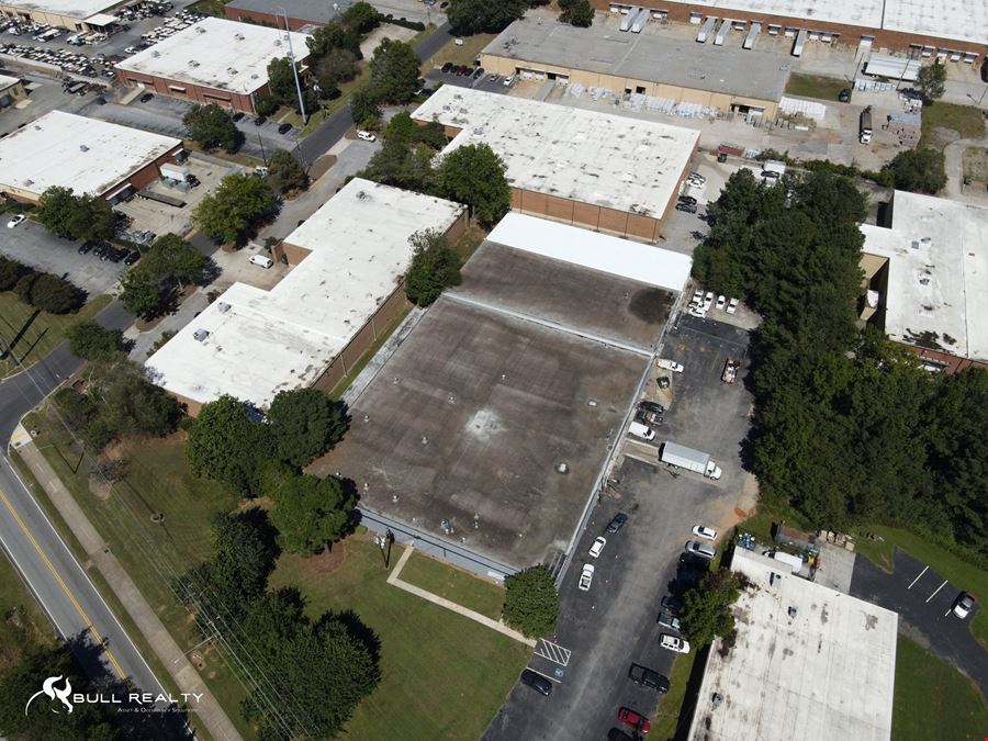 ±51,738 SF Industrial Office/Warehouse in Stone Mountain, GA