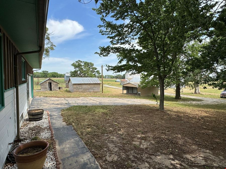 RURAL PROPERTY ON 76± ACRES