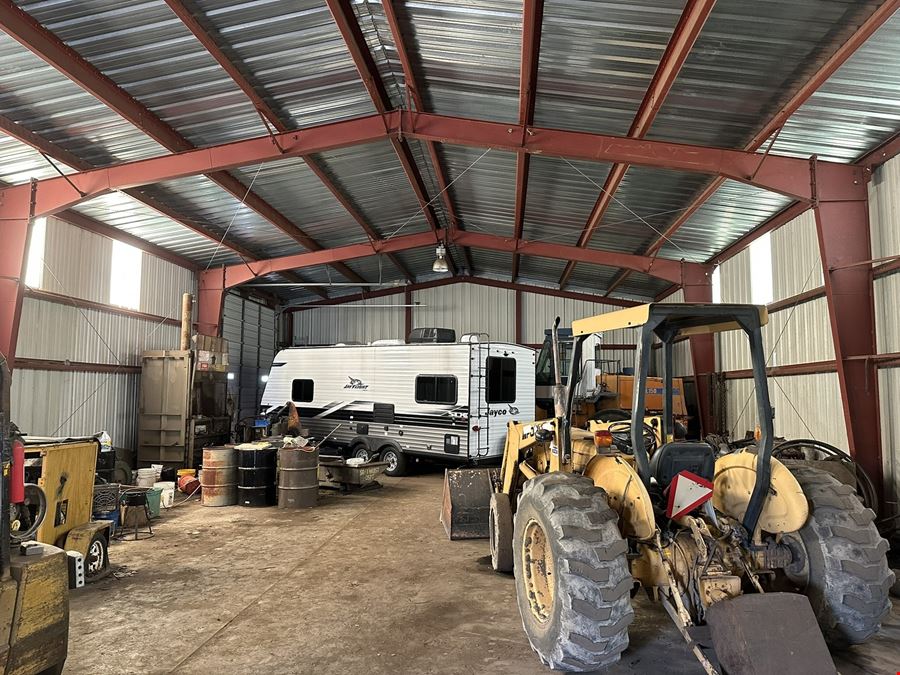 157-171 Willow Rd - 1,874+/- SF Junkyard Property
