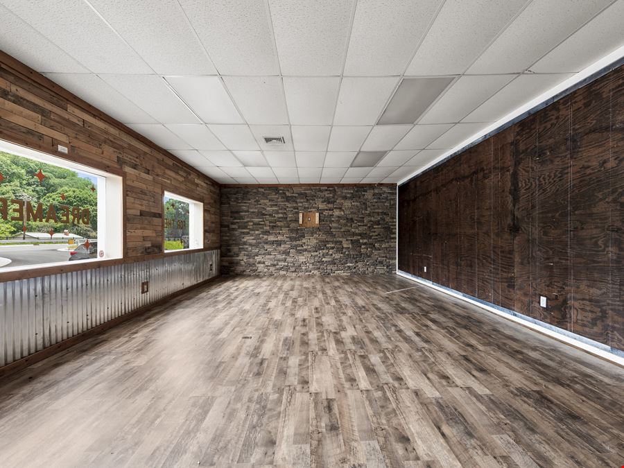 108 Hendersonville Highway